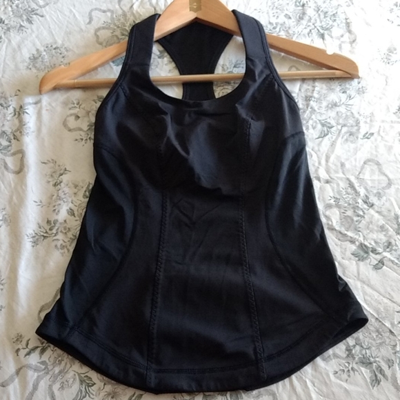 Lululemon Cardio Kick Tank - Picture 3 of 8
